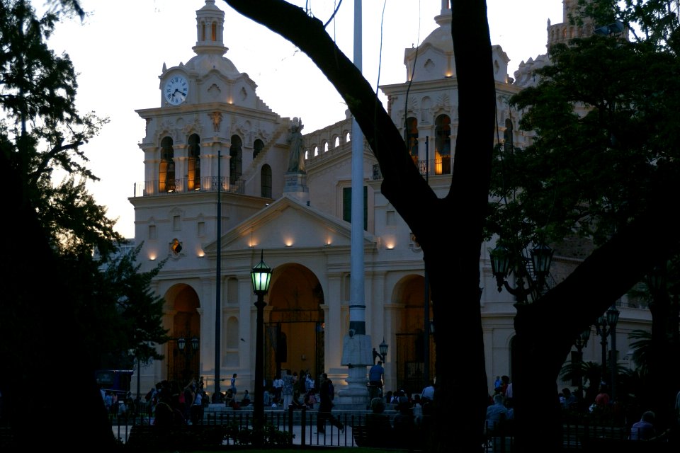2011.10.19.191943_Catedral_Córdoba_Argentina