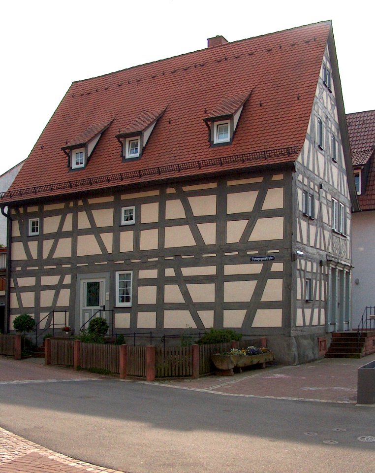 20110424Hauptstr_39_Walldorf3
