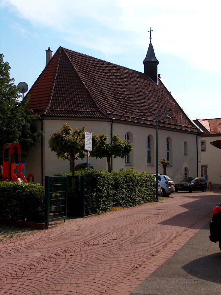 20110424Neuapostol_Kirche_Walldorf2
