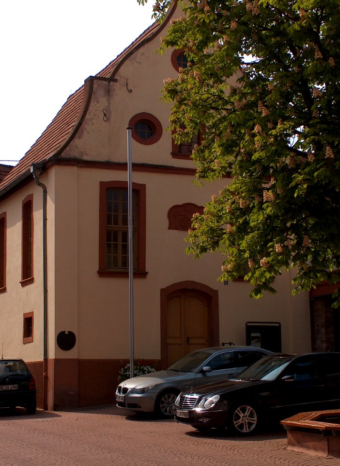20110424Laurentiuskapelle_Walldorf2