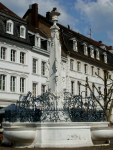 20110429St_Johanner_Marktbrunnen