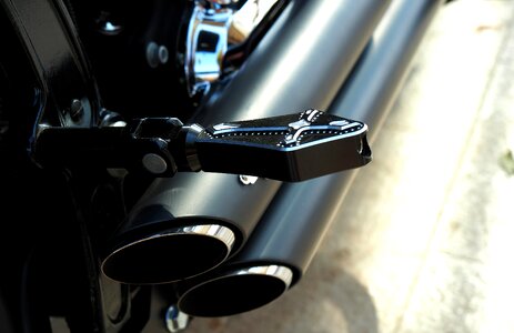 Hold the foot exhaust harley davidson