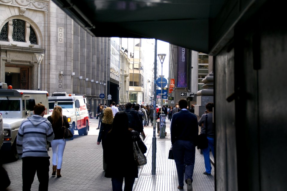 2011.10.17.092744_Calle_Reconquista_Buenos_Aires