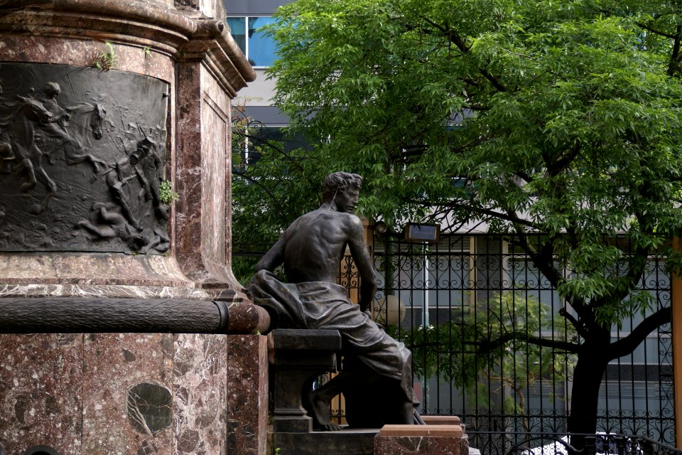 2011.10.17.083327_Mausoleo_Manuel_Belgrano_San_Telmo_Buenos_Aires