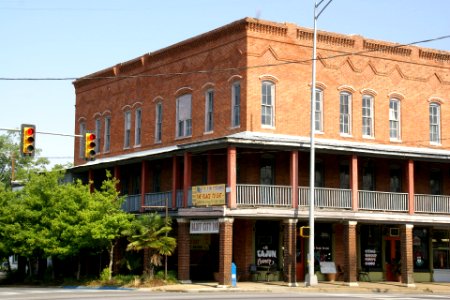 2011.05.21.080356_N_Eufaula_Ave._Eufaula_Alabama_USA