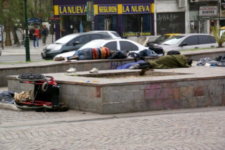 2011.10.16.164555_Homeless_Plaza_de_la_República_Buenos_Aires