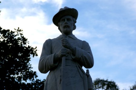 2011.02.18.170731_Statue_Willis_Park_Bainbridge_Georgia