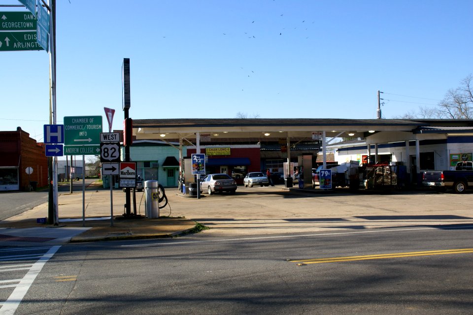 2011.03.12.090358_Gas_station_Cuthbert_Georgia