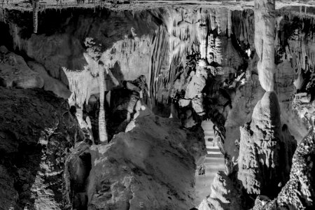 20-11-015-cavern