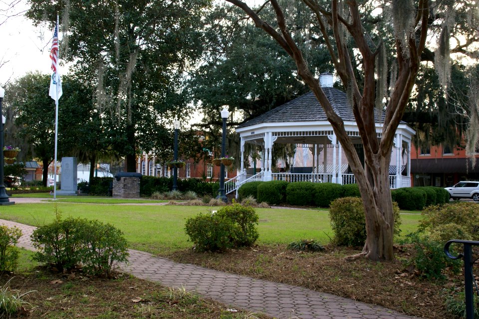 2011.02.18.170608_Willis_Park_Bainbridge_Georgia