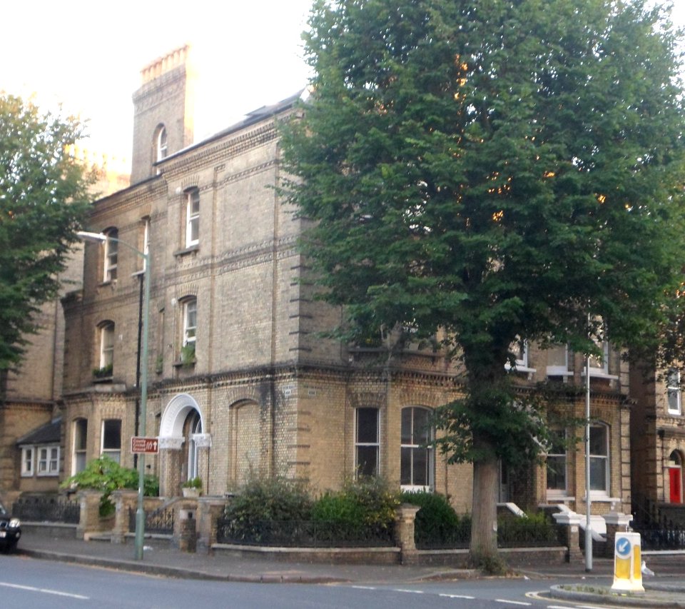 20_Eaton_Road,_Hove_(September_2013)