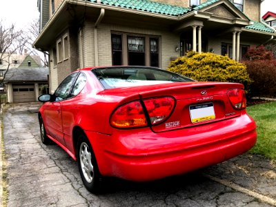 2000_Oldsmobile_Alero_(rear) photo