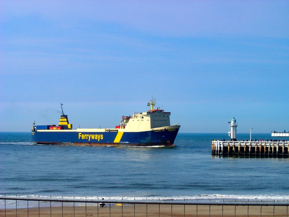 2004-05-22_in_Oostende_01