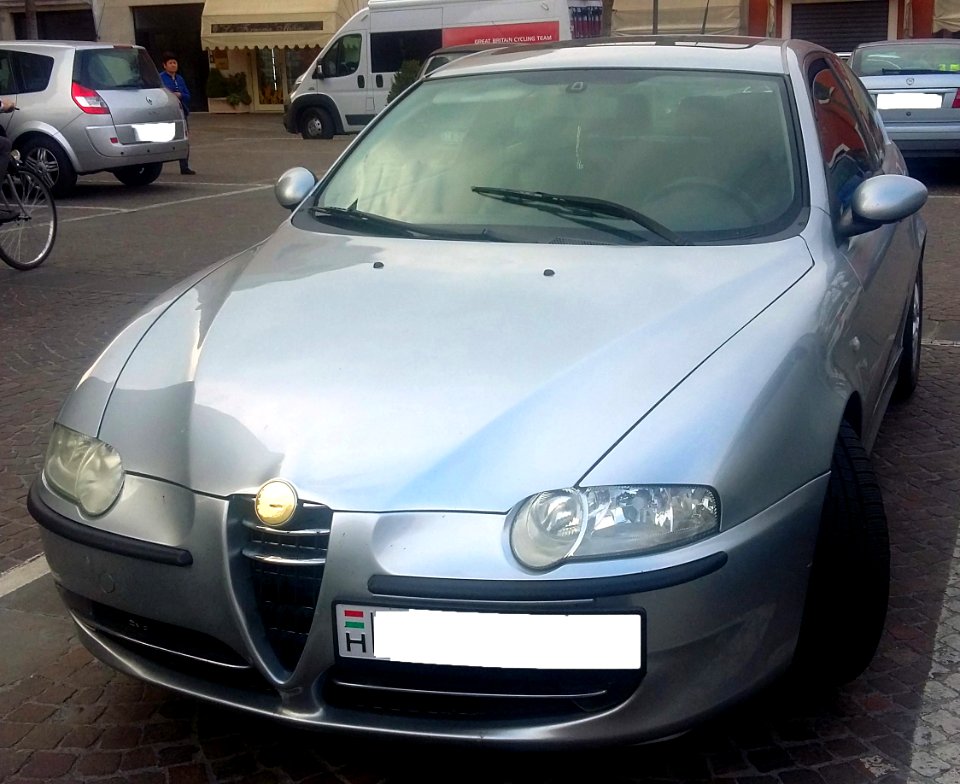 2000_Alfa_Romeo_147