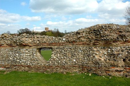 20050410-009-verulamium-wall