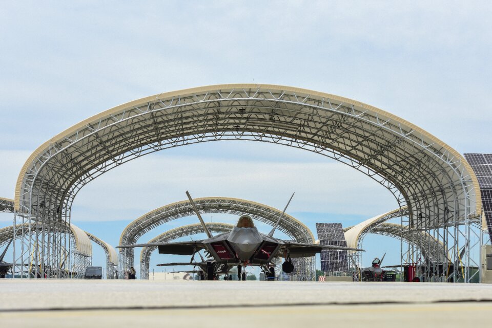 F-22 raptor stealth