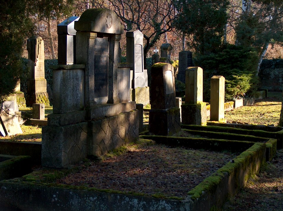 20110111Hockenheim_Jued_Friedhof1