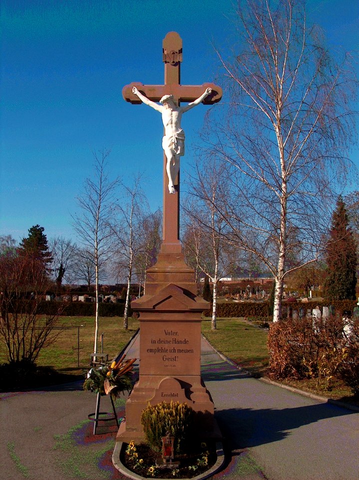 20110206Friedhofkreuz_Reilingen
