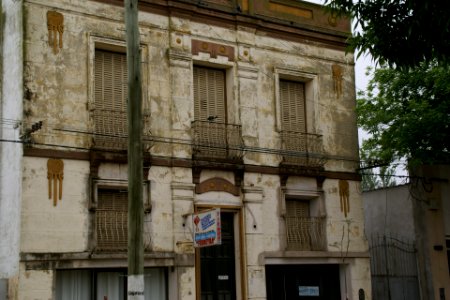 2011.10.19.084858_Facade_Calle_San_Martín_Corral_de_Bustos_Argentina