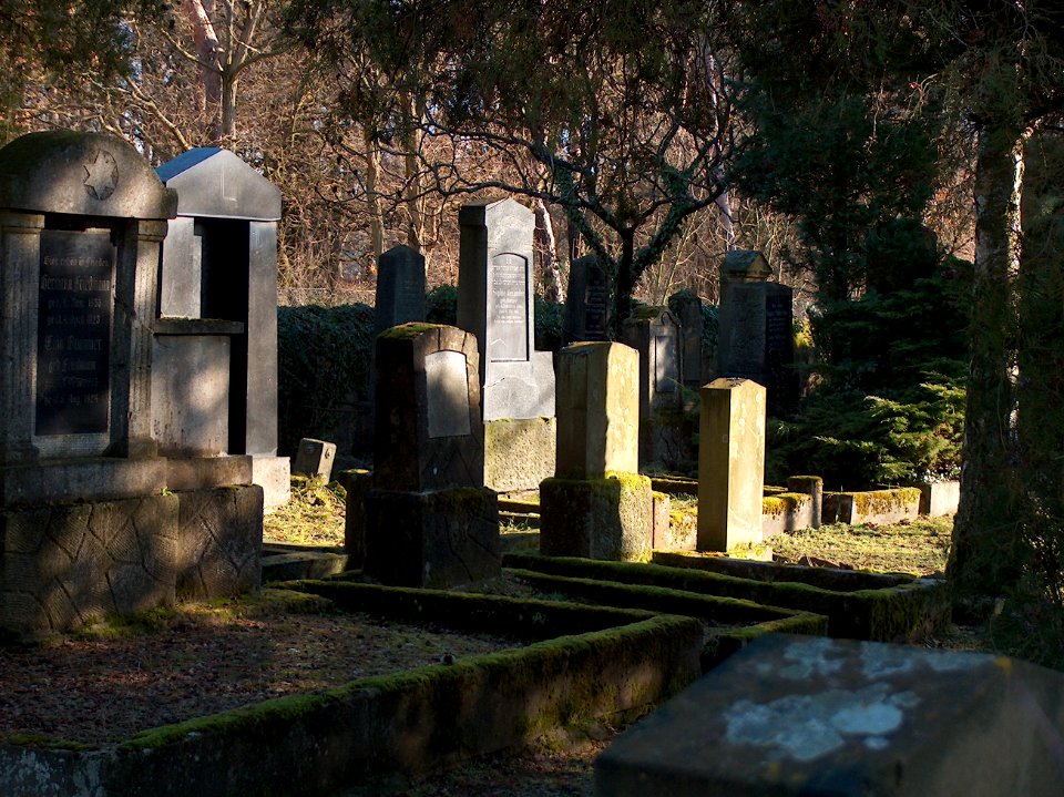 20110111Hockenheim_Jued_Friedhof4