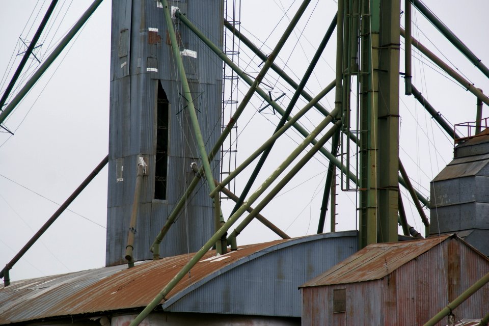 2011.10.19.090701_Barns_train_station_Corral_de_Bustos_Argentina