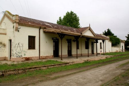 2011.10.19.090510_Train_station_Corral_de_Bustos_Argentina