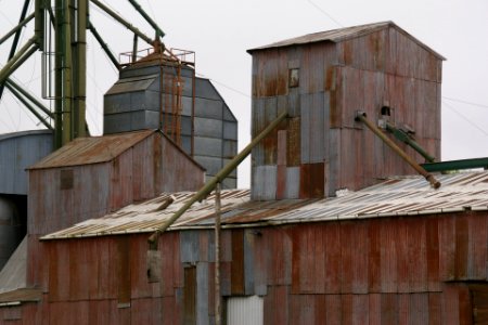 2011.10.19.090802_Barns_train_station_Corral_de_Bustos_Argentina