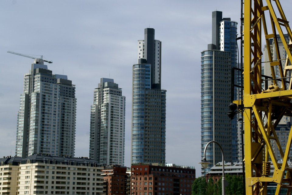 2011.10.17.144710_Skyscrapers_Puerto_Madero_Buenos_Aires