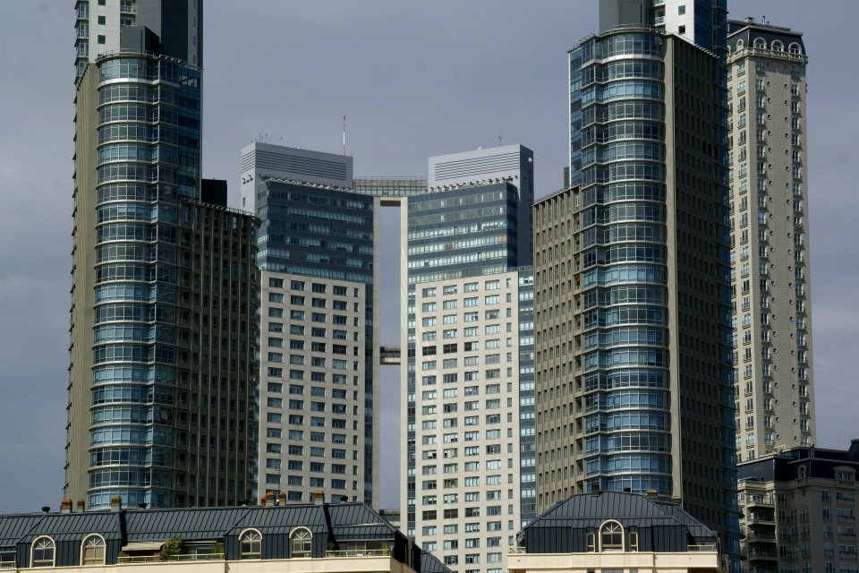 2011.10.17.150242_Torres_Mulieris_Puerto_Madero_Buenos_Aires