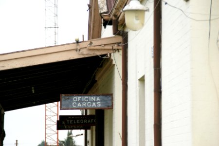 2011.10.19.090941_Train_station_Corral_de_Bustos_Argentina