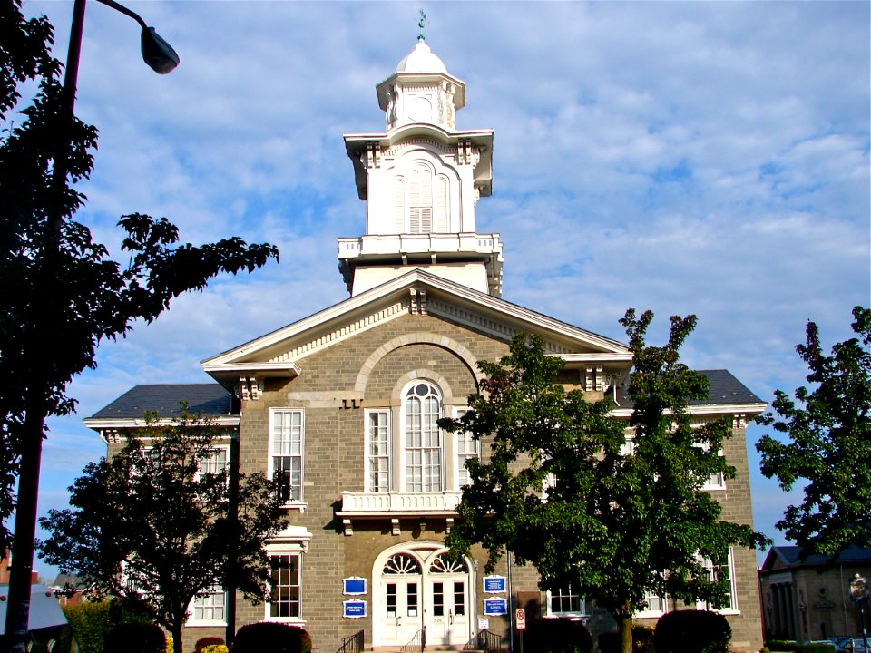 2011_-_Old_Lehigh_County_Courthouse