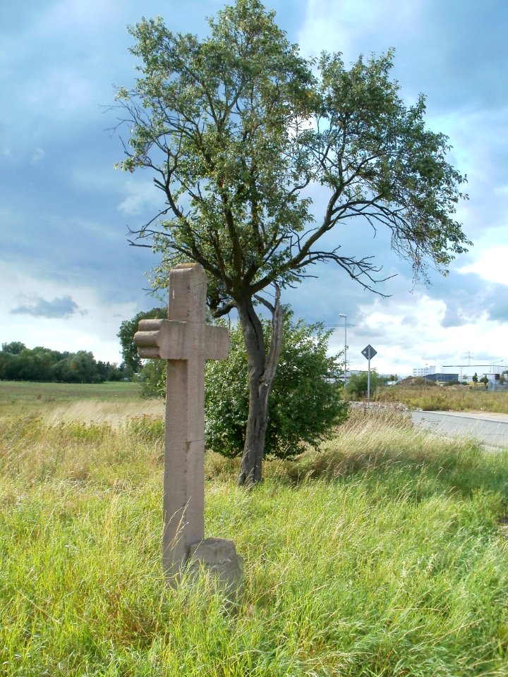 20110827Wegkreuz_Hockenheim2