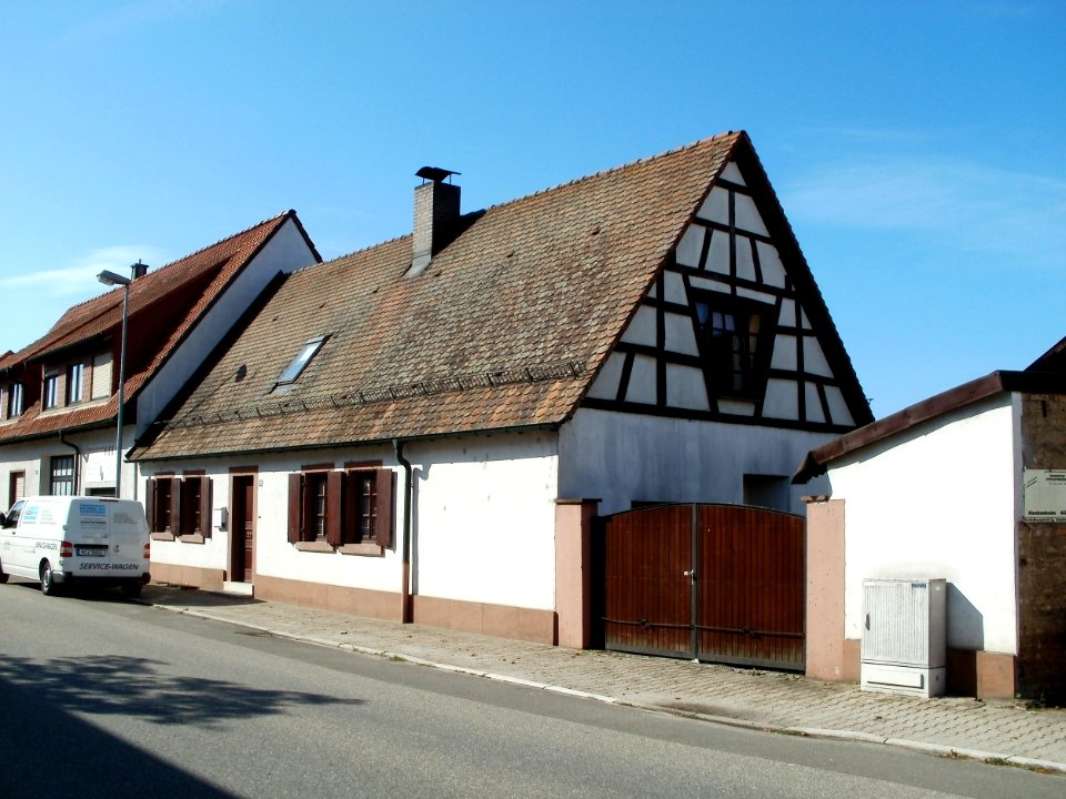 20110828Hauptstr26_Altlussheim1