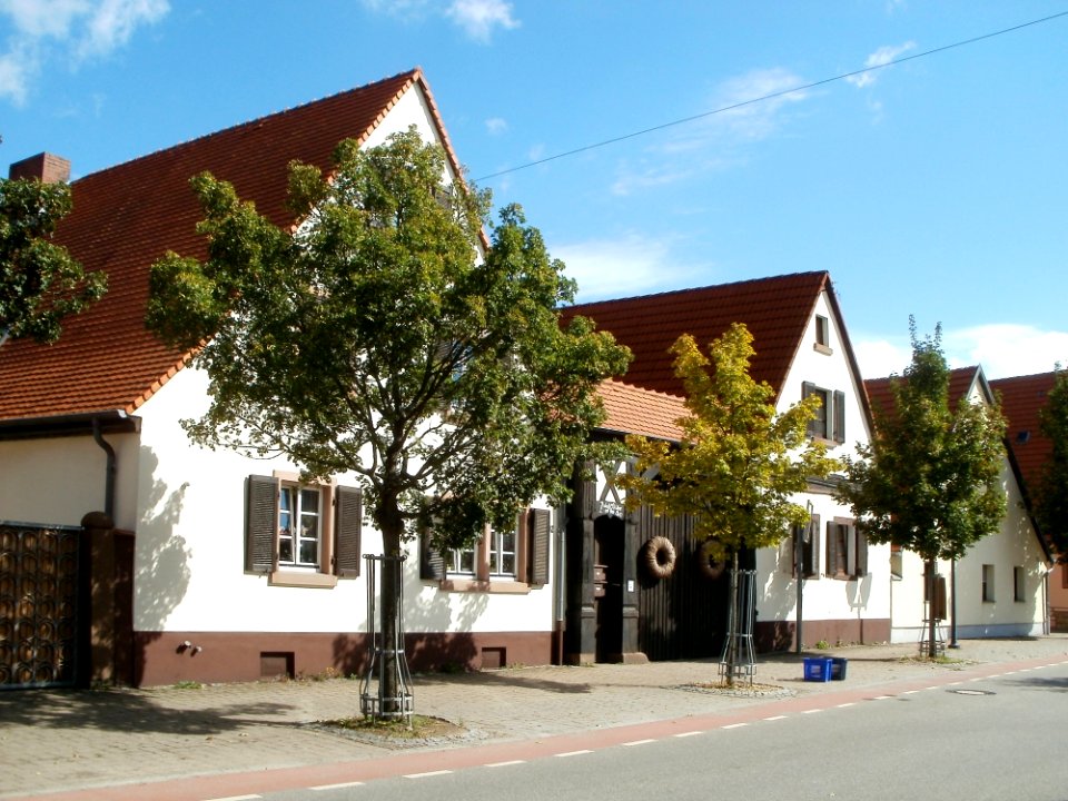 20110829Hauptstr12_Reilingen1