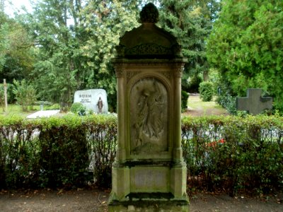 20110814Friedhof_Hockenheim02