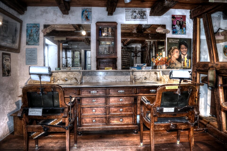 Old barber shop barbier