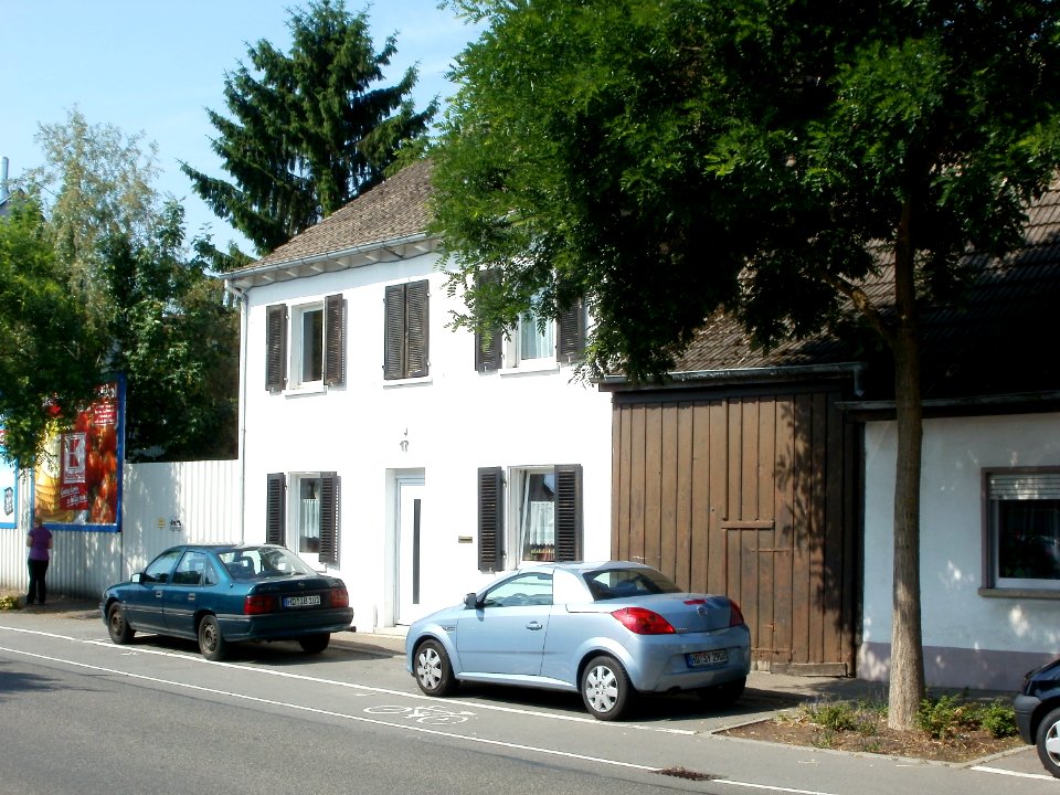 20110521Schwetzinger_Str17_Hockenheim2