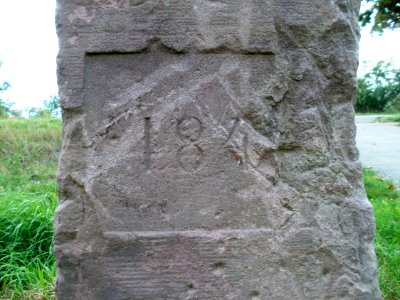 20110826Grenzstein_Oberhausen_Rheinhausen4
