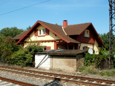 20110901Bahnwaerterhaus_Tompkin-Barracks_Schwetzingen2