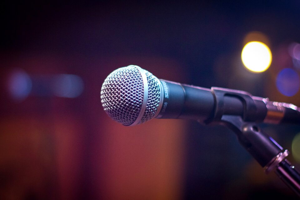 Microphone sound music