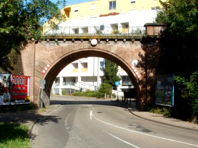 20110906Eisenbahnbruecke_St_Johanner_Str2