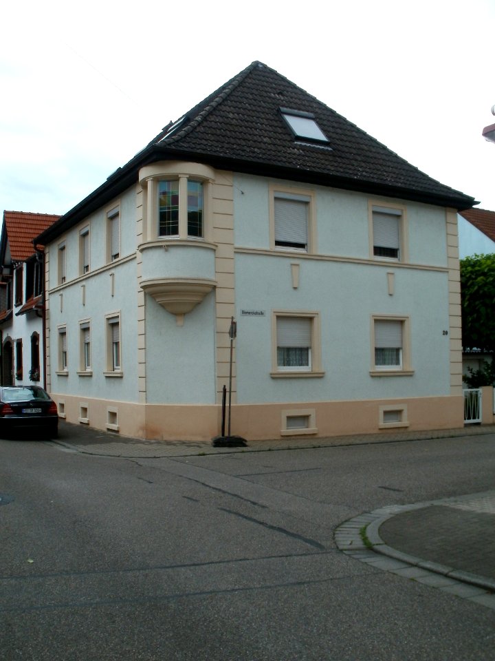 20110623Bismarckstr20_Oftersheim1