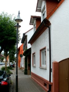 20110625St_Leoner_Str22_Neulussheim2