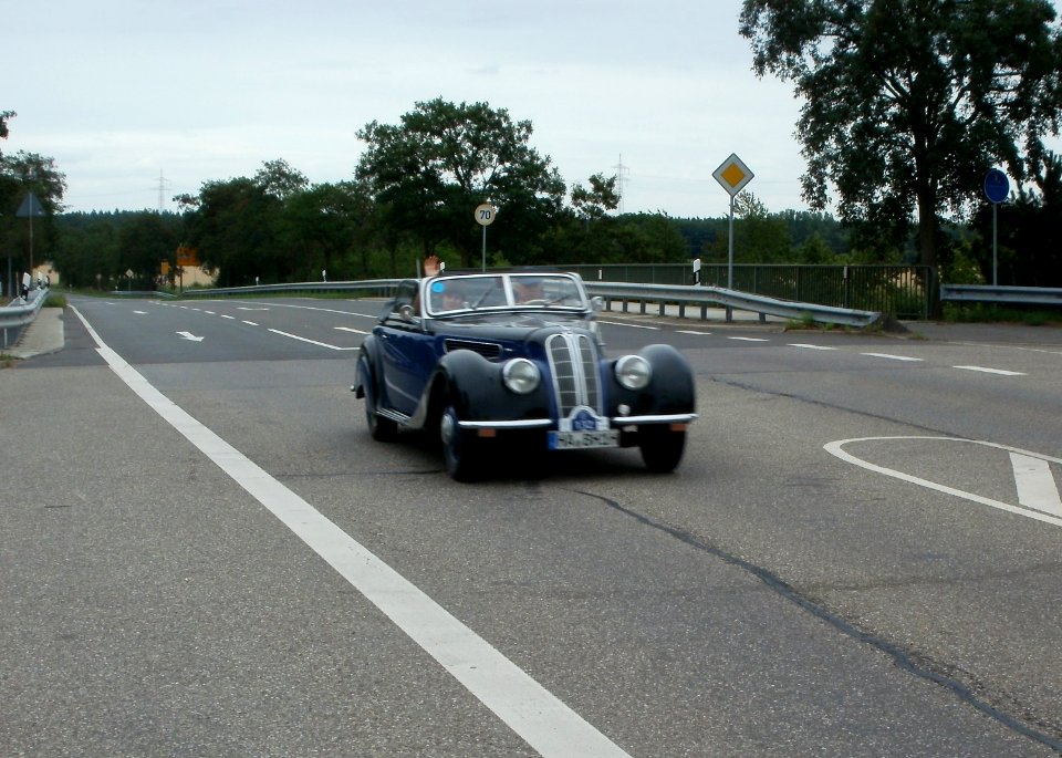 20110625Bertha-Benz-Fahrt_Neulussheim11