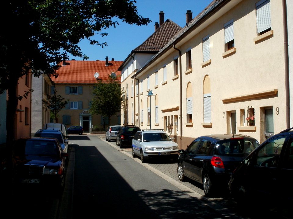 20110627Wohnanlage_Jahn-Koerner-Luisenstr_Hockenheim3