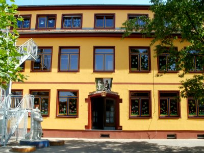 20110628Alte_Schule_Ketsch02
