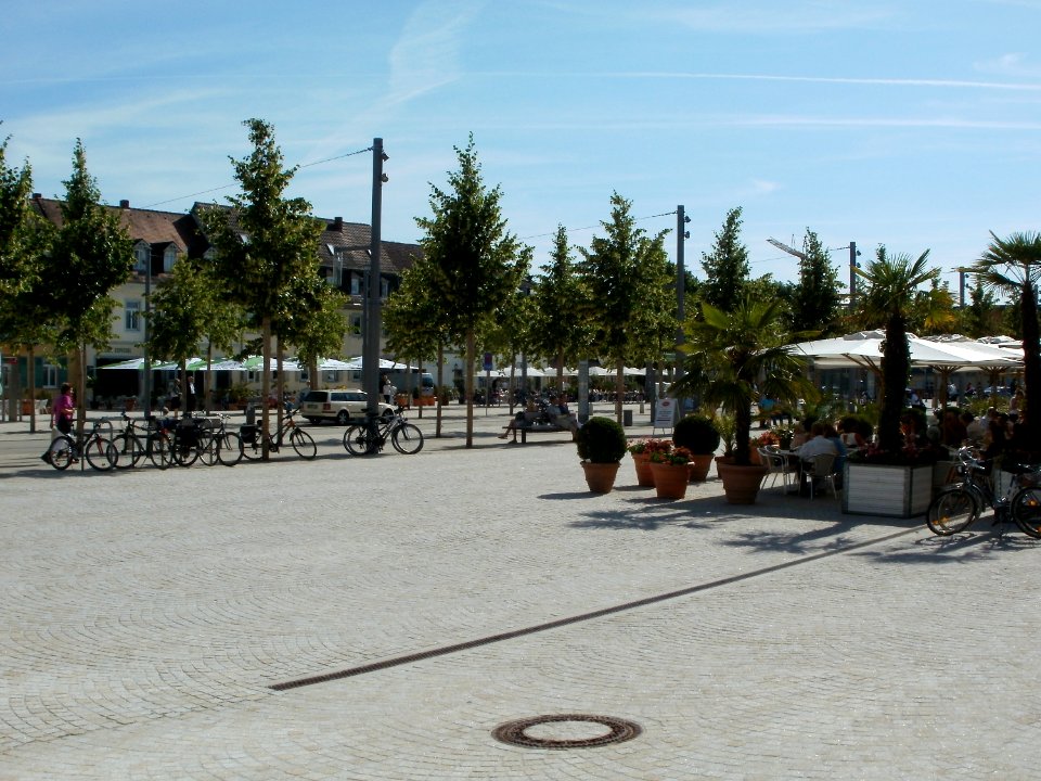 20110529Schlossplatz_Schwetzingen1