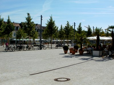 20110529Schlossplatz_Schwetzingen1