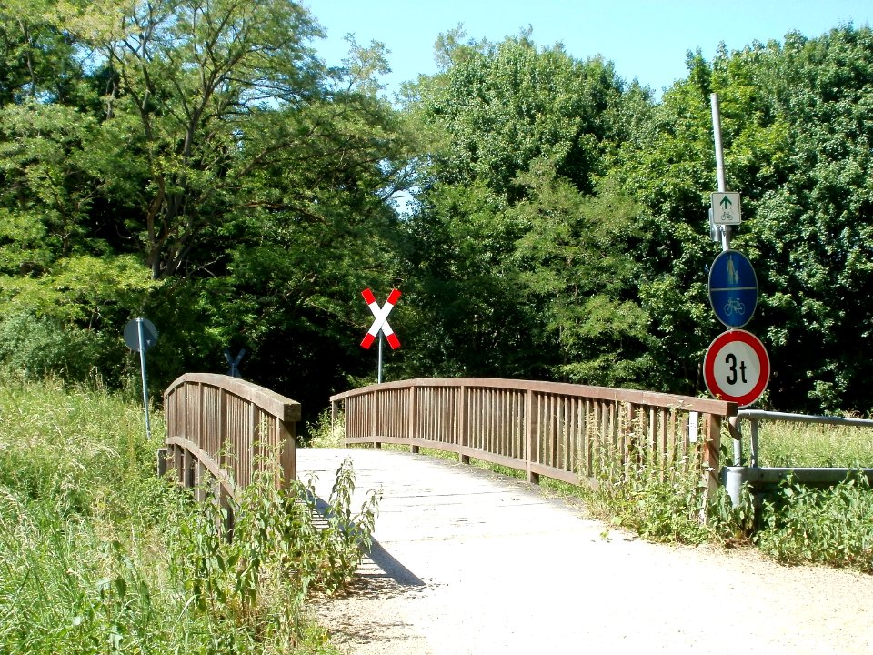 20110525Hartbachbrücke_Schwetzingen1