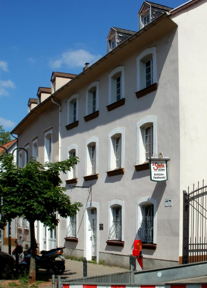 20110503Katholisch_Kirchstr22_Saarbruecken2